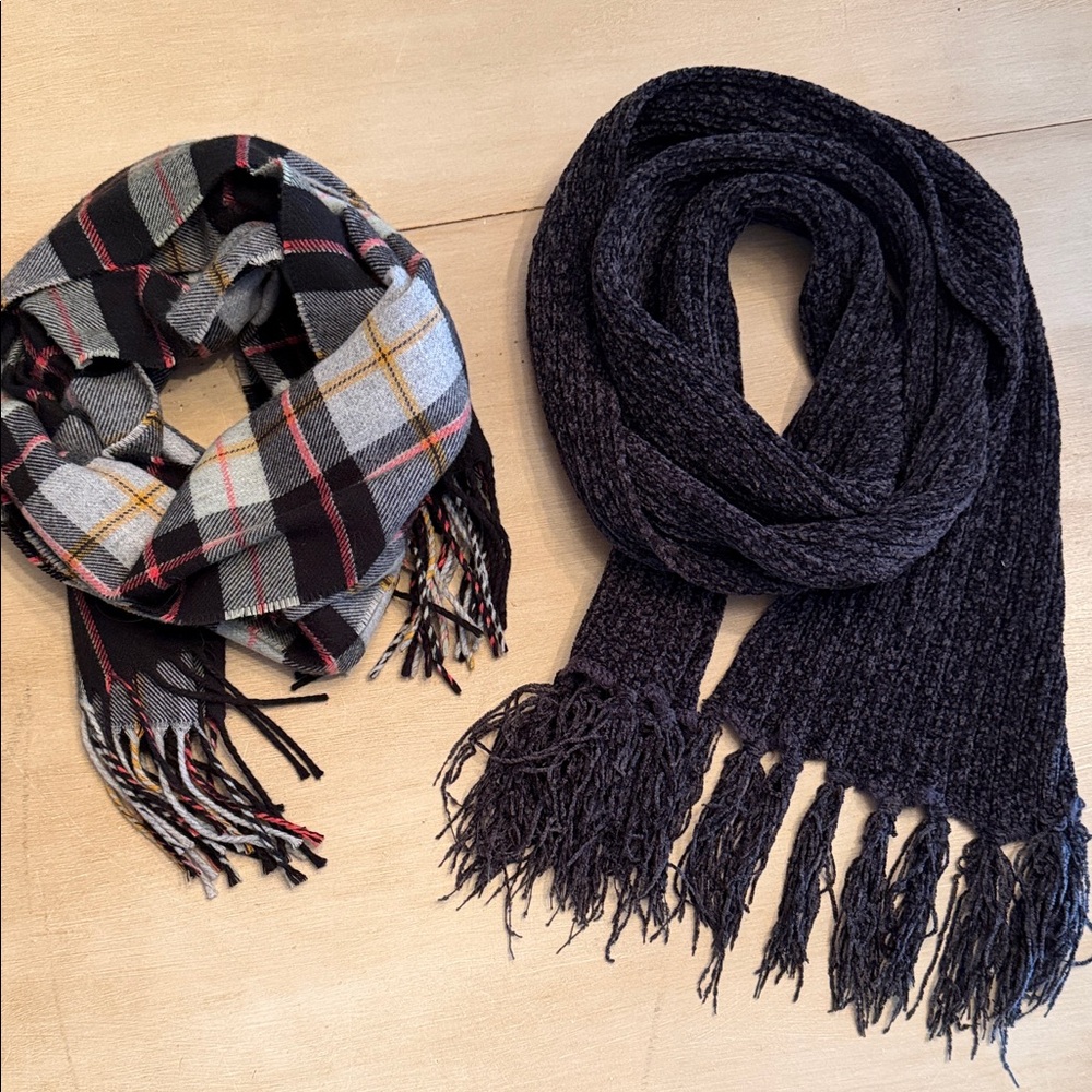 Plaid and Knit Fringe Scarves Set